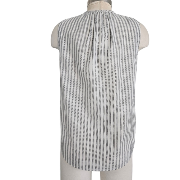 Rebecca Taylor Sleevless Gray and White Ruffle Striped Eyelet Bib Blouse - Picture 6 of 11